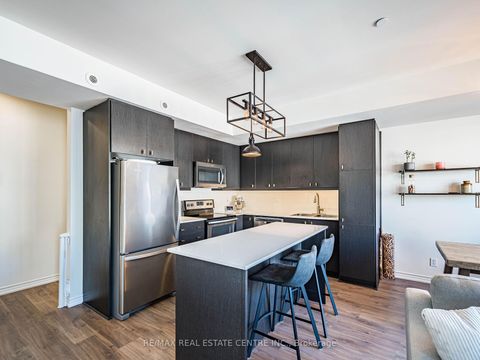 Photo 13 at 10 - 125 Long Branch Avenue, Long Branch, Toronto