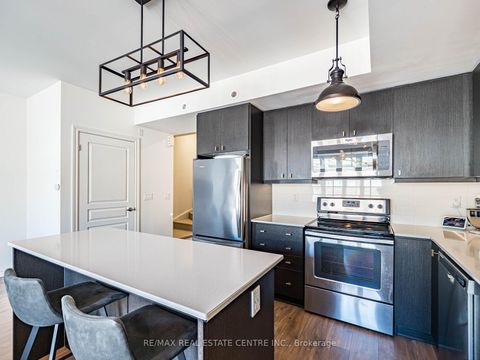 Photo 14 at 10 - 125 Long Branch Avenue, Long Branch, Toronto