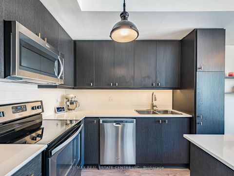 Photo 15 at 10 - 125 Long Branch Avenue, Long Branch, Toronto