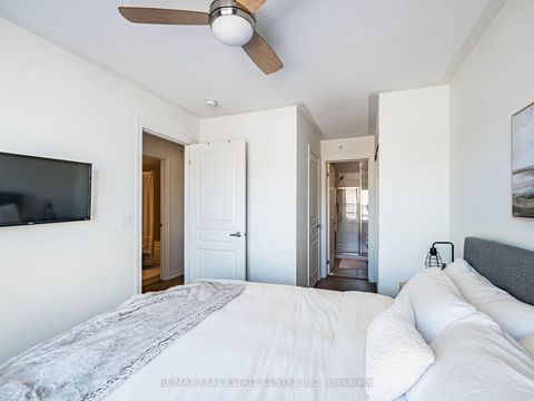 Photo 23 at 10 - 125 Long Branch Avenue, Long Branch, Toronto