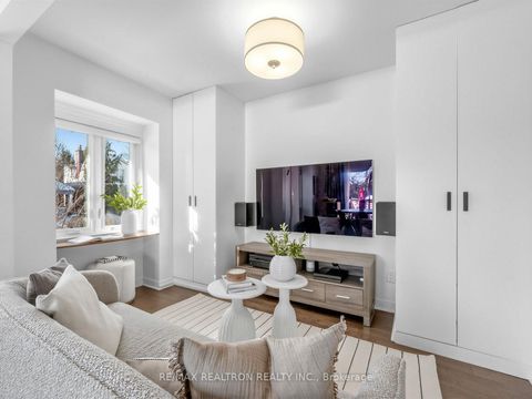 Photo 1 at 319 Wychwood Avenue, Cedarvale, Toronto