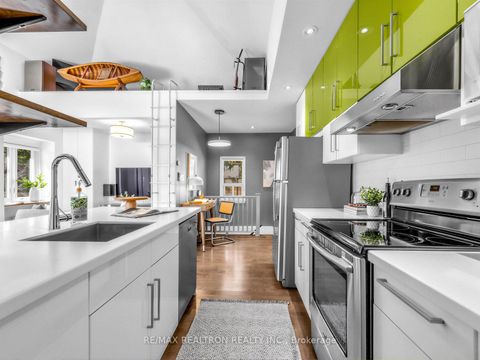 Photo 12 at 319 Wychwood Avenue, Cedarvale, Toronto
