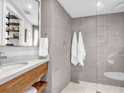 Photo 18 at 319 Wychwood Avenue, Cedarvale, Toronto