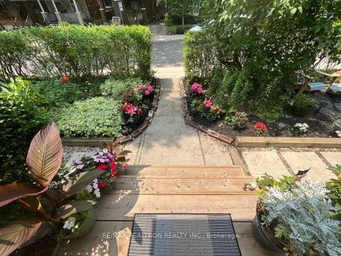 Photo 22 at 319 Wychwood Avenue, Cedarvale, Toronto