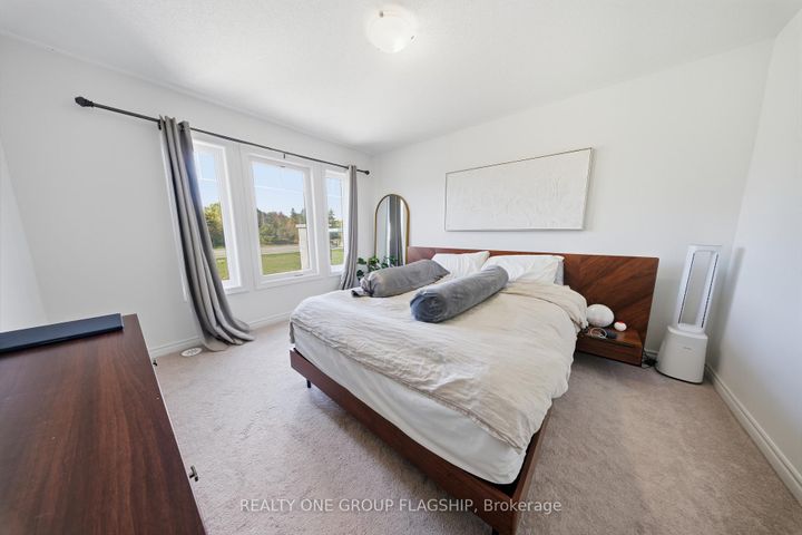 Photo 11 at 2613 Garrison Crossing, Duffin Heights, Pickering