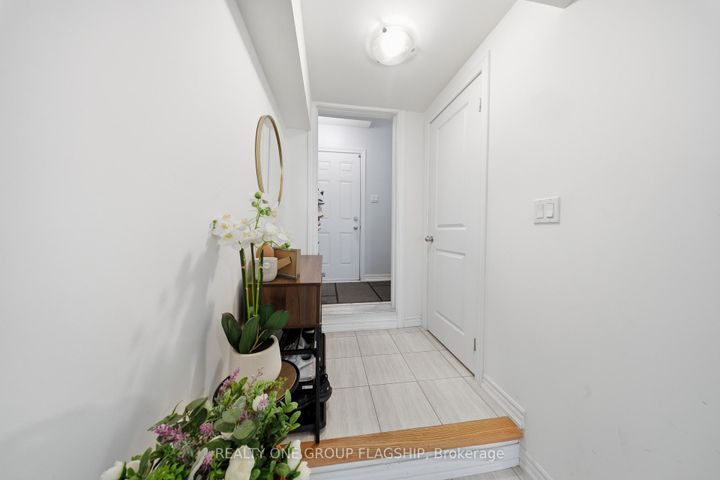 Photo 32 at 2613 Garrison Crossing, Duffin Heights, Pickering