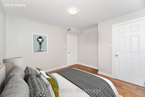 Photo 15 at 2007 - 55 Centre Avenue, Bay Street Corridor, Toronto