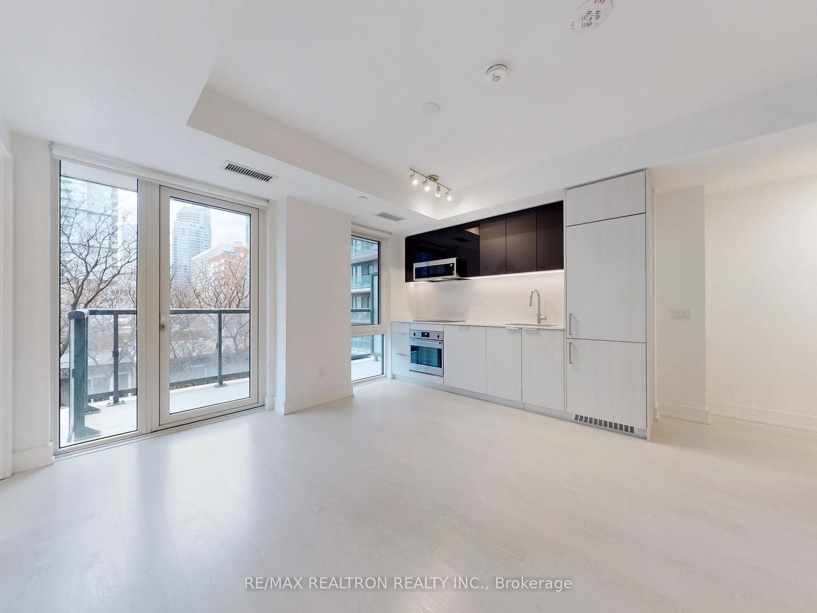 520 - 308 Jarvis Street, Yonge Corridor, Toronto 