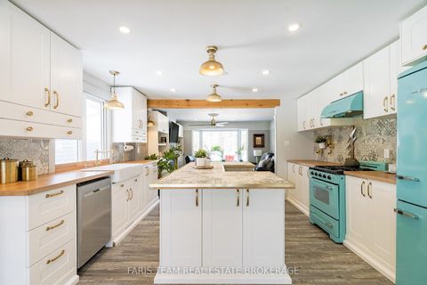 Photo 11 at 26832 Park Road, Sutton & Jackson's Point, Georgina