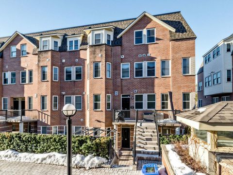 Photo 2 at 147 - 760 Lawrence Avenue W, Glen Park, Toronto