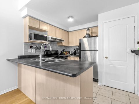 Photo 6 at 147 - 760 Lawrence Avenue W, Glen Park, Toronto