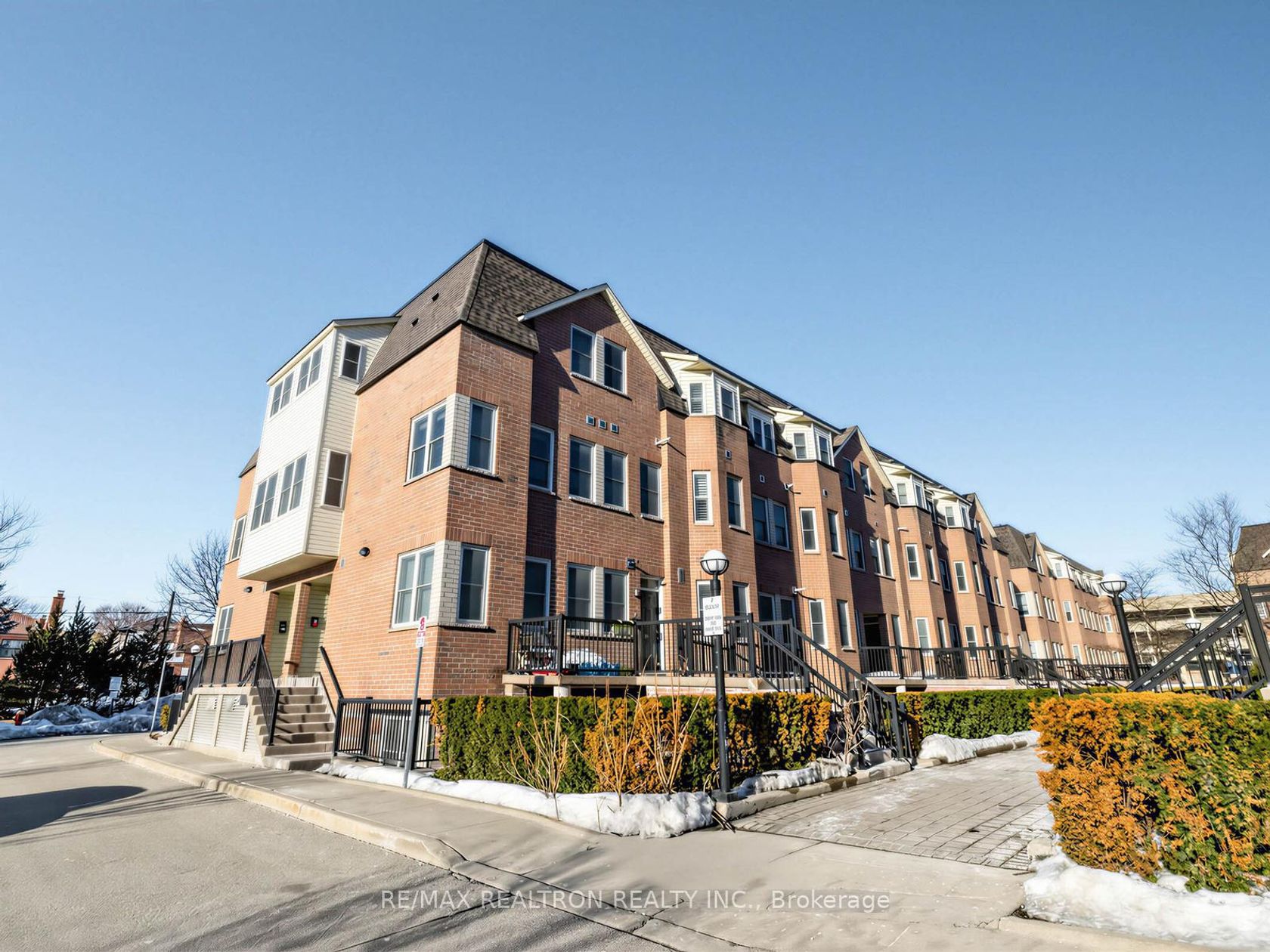 147 - 760 Lawrence Avenue W, Glen Park, Toronto 