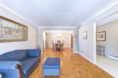 Photo 5 at 11 Ranwood Drive, Pelmo Park W4, Toronto