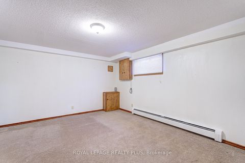 Photo 30 at 11 Ranwood Drive, Pelmo Park W4, Toronto