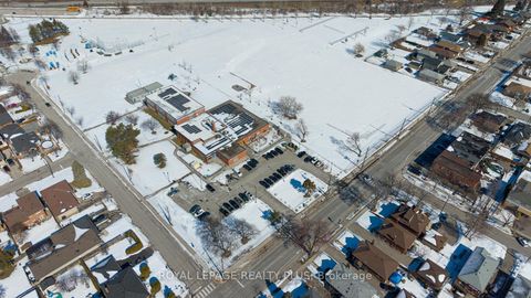 Photo 38 at 11 Ranwood Drive, Pelmo Park W4, Toronto