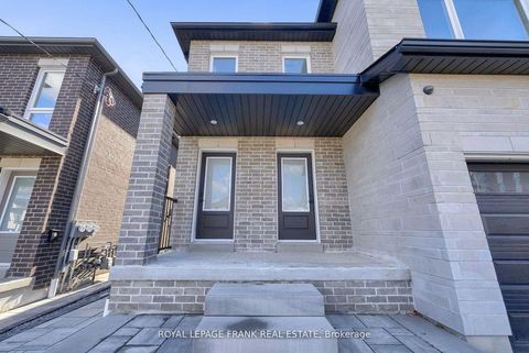 Photo 1 at 327 Anderson Avenue, McLaughlin, Oshawa