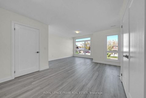 Photo 13 at 327 Anderson Avenue, McLaughlin, Oshawa