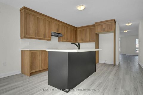 Photo 19 at 327 Anderson Avenue, McLaughlin, Oshawa