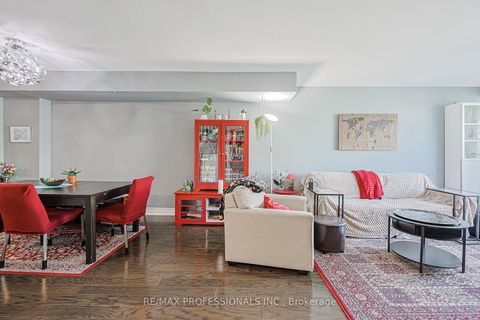 Photo 9 at 318 - 364 The East Mall Street, City Centre West, Toronto