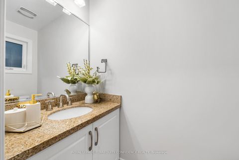 Photo 17 at 84 Bestview Drive, Steeles, Toronto