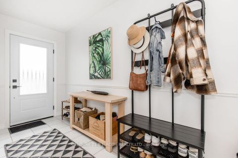 Photo 2 at 782 Chestnut Street, Rural Innisfil, Innisfil