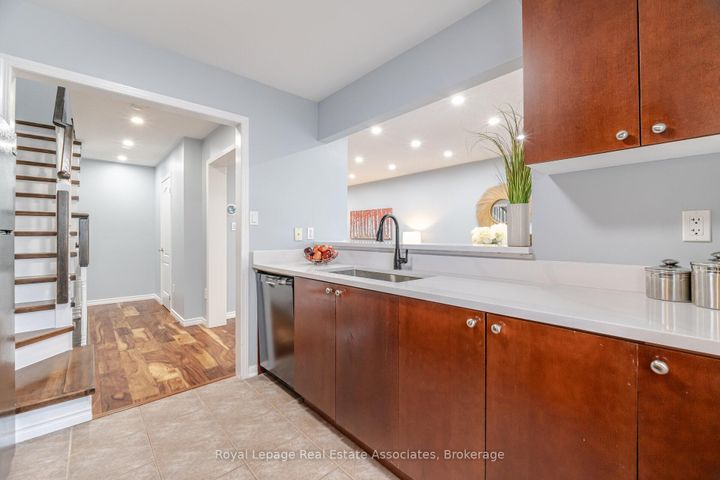 Photo 15 at 932 Burgess Gardens, CO Coates, Milton