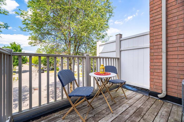 Photo 20 at 932 Burgess Gardens, CO Coates, Milton