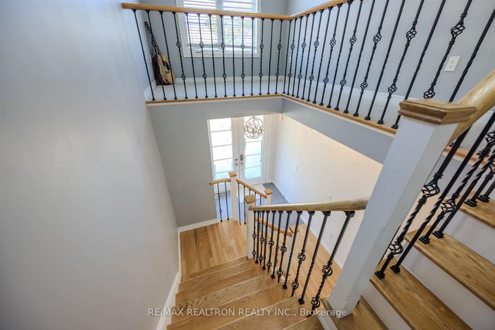 Photo 20 at 532 Mcgregor Farm Trail, Glenway Estates, Newmarket