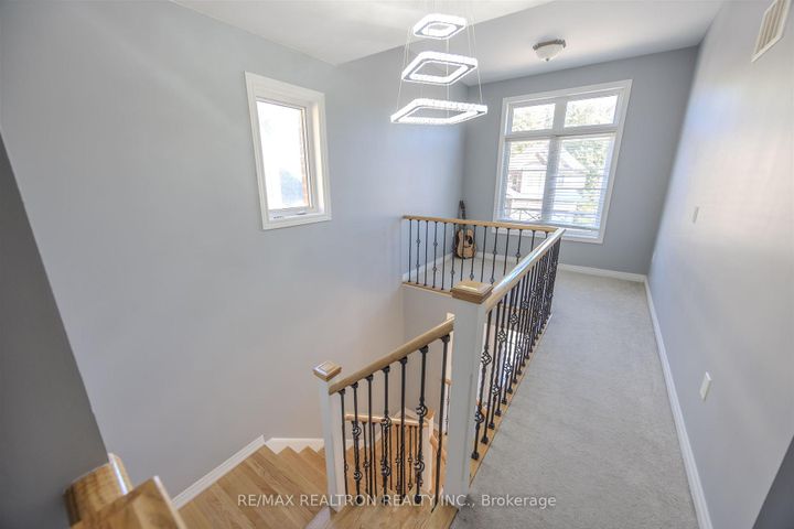 Photo 21 at 532 Mcgregor Farm Trail, Glenway Estates, Newmarket