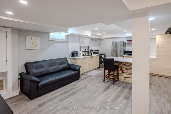 Photo 35 at 532 Mcgregor Farm Trail, Glenway Estates, Newmarket