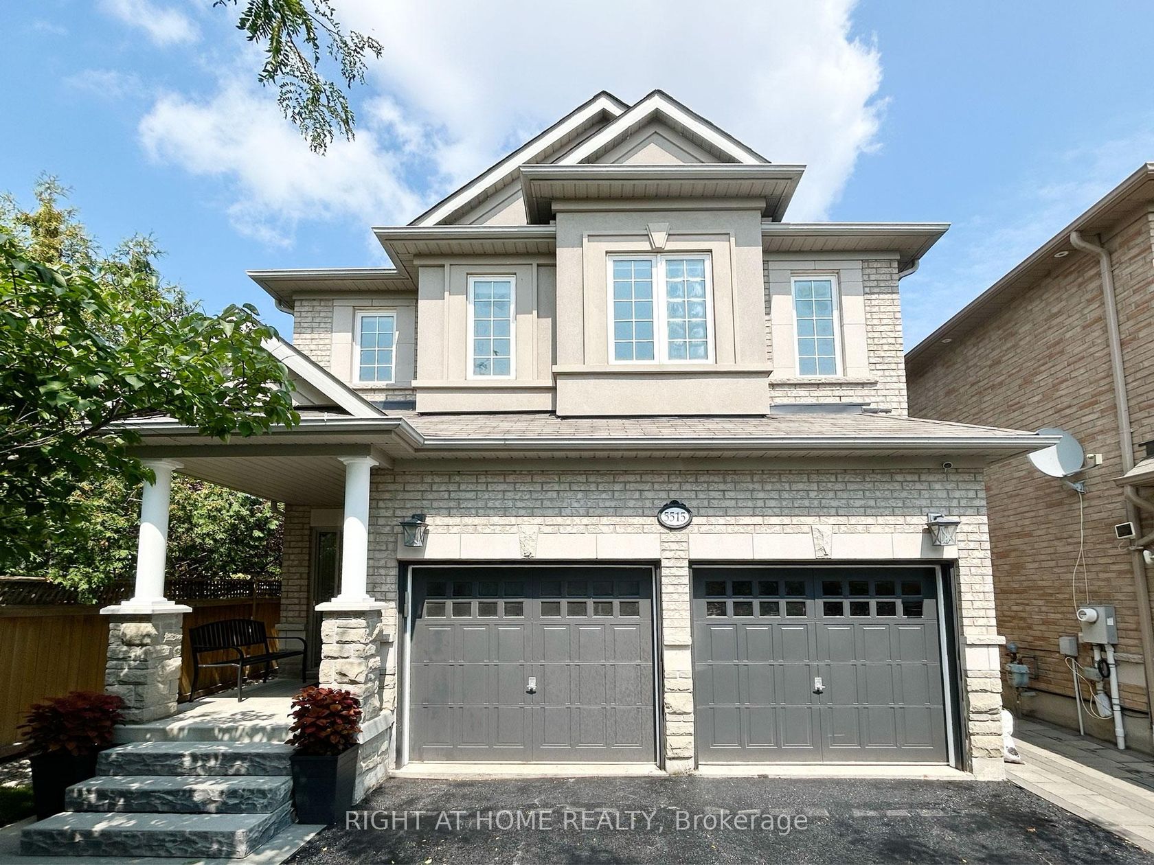 5515 Doctor Peddle Crescent, Churchill Meadows, Mississauga 