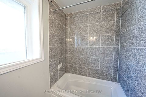 Photo 14 at 812 Kennedy Road, Ionview, Toronto