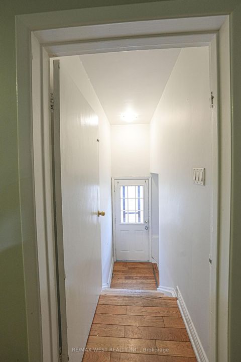 Photo 15 at 812 Kennedy Road, Ionview, Toronto