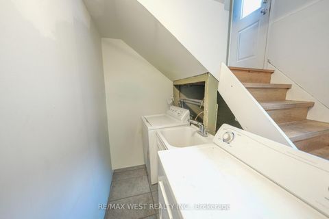 Photo 16 at 812 Kennedy Road, Ionview, Toronto