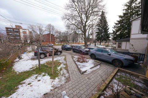 Photo 21 at 812 Kennedy Road, Ionview, Toronto