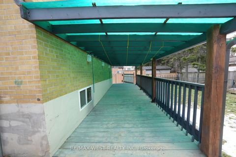 Photo 25 at 812 Kennedy Road, Ionview, Toronto