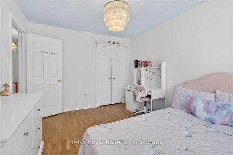 Photo 25 at 28 Hawkins Drive, Ardagh, Barrie