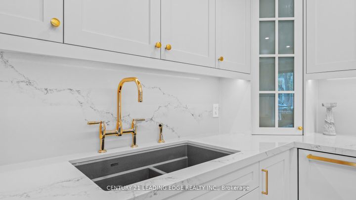 Photo 9 at 197 Glen Oak Drive, WO West, Oakville