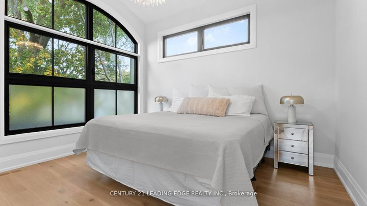 Photo 21 at 197 Glen Oak Drive, WO West, Oakville