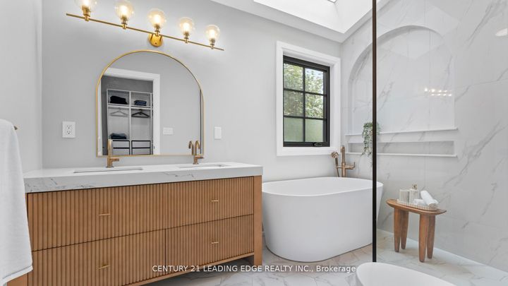 Photo 24 at 197 Glen Oak Drive, WO West, Oakville