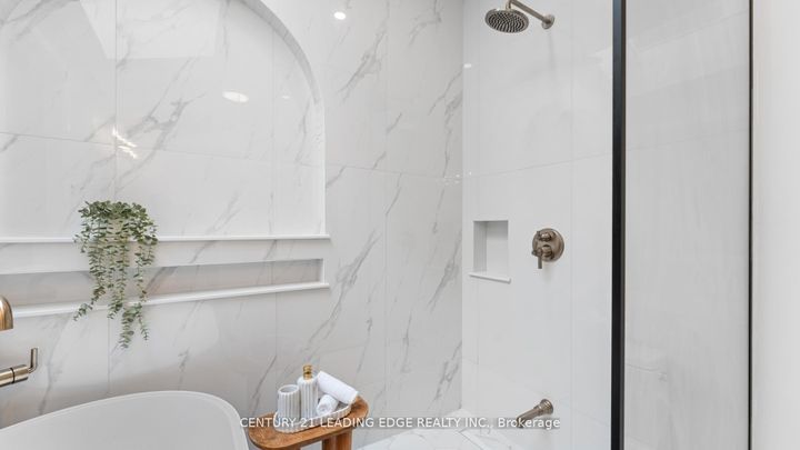 Photo 27 at 197 Glen Oak Drive, WO West, Oakville