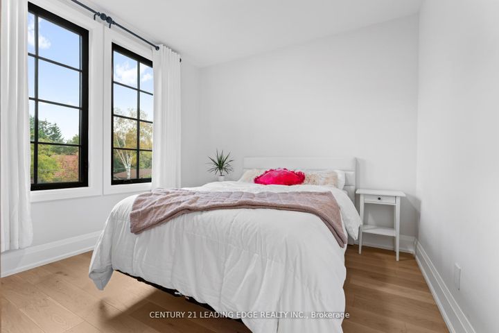 Photo 31 at 197 Glen Oak Drive, WO West, Oakville