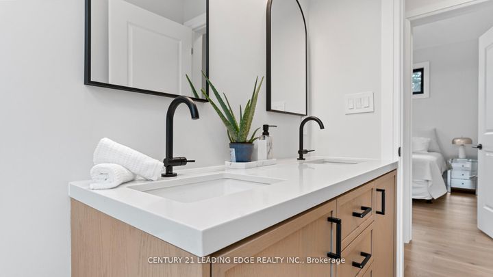 Photo 33 at 197 Glen Oak Drive, WO West, Oakville