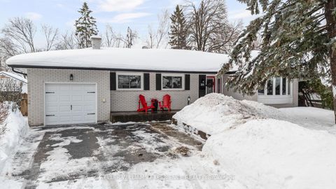 Photo 1 at 27 Ottaway Avenue, Wellington, Barrie