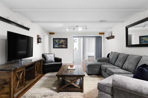 Photo 13 at 27 Ottaway Avenue, Wellington, Barrie