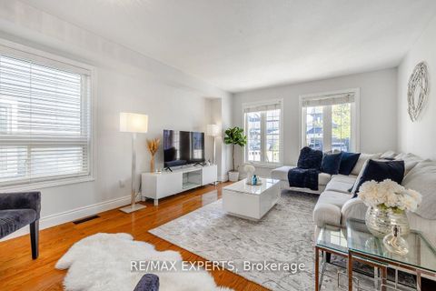 Photo 3 at 10 Snowden Avenue, Shore, Barrie