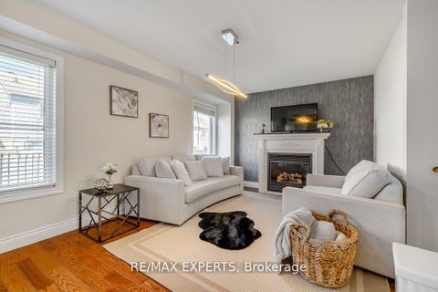 Photo 8 at 10 Snowden Avenue, Shore, Barrie