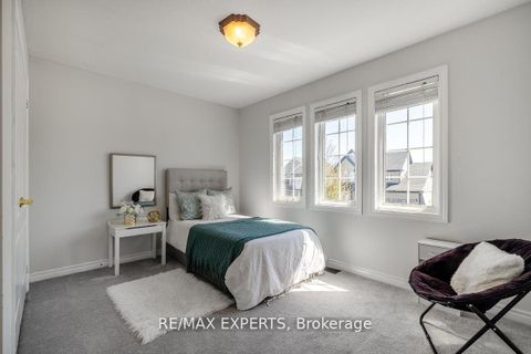 Photo 17 at 10 Snowden Avenue, Shore, Barrie