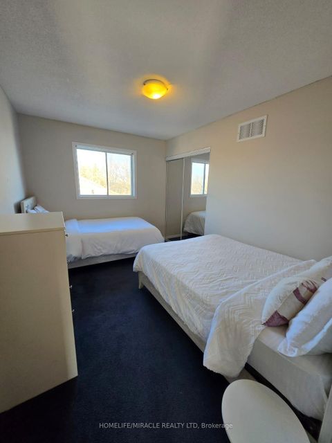 Photo 28 at 29 Nicholson Drive, Ardagh, Barrie