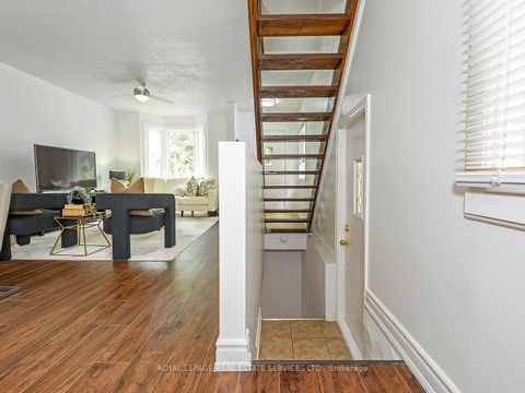 Photo 10 at 135 Bernice Crescent, Smythe, Toronto